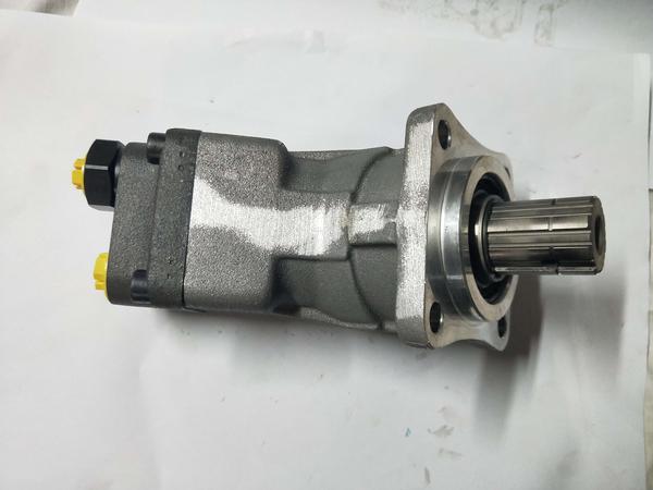 37M臂架泵（BOOM PUMP)