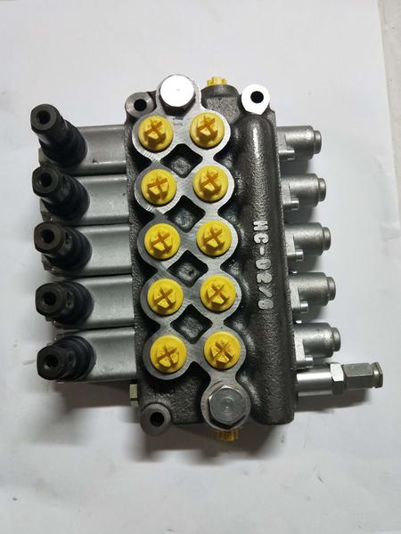 支腿控制阀（Outrigger control vv)